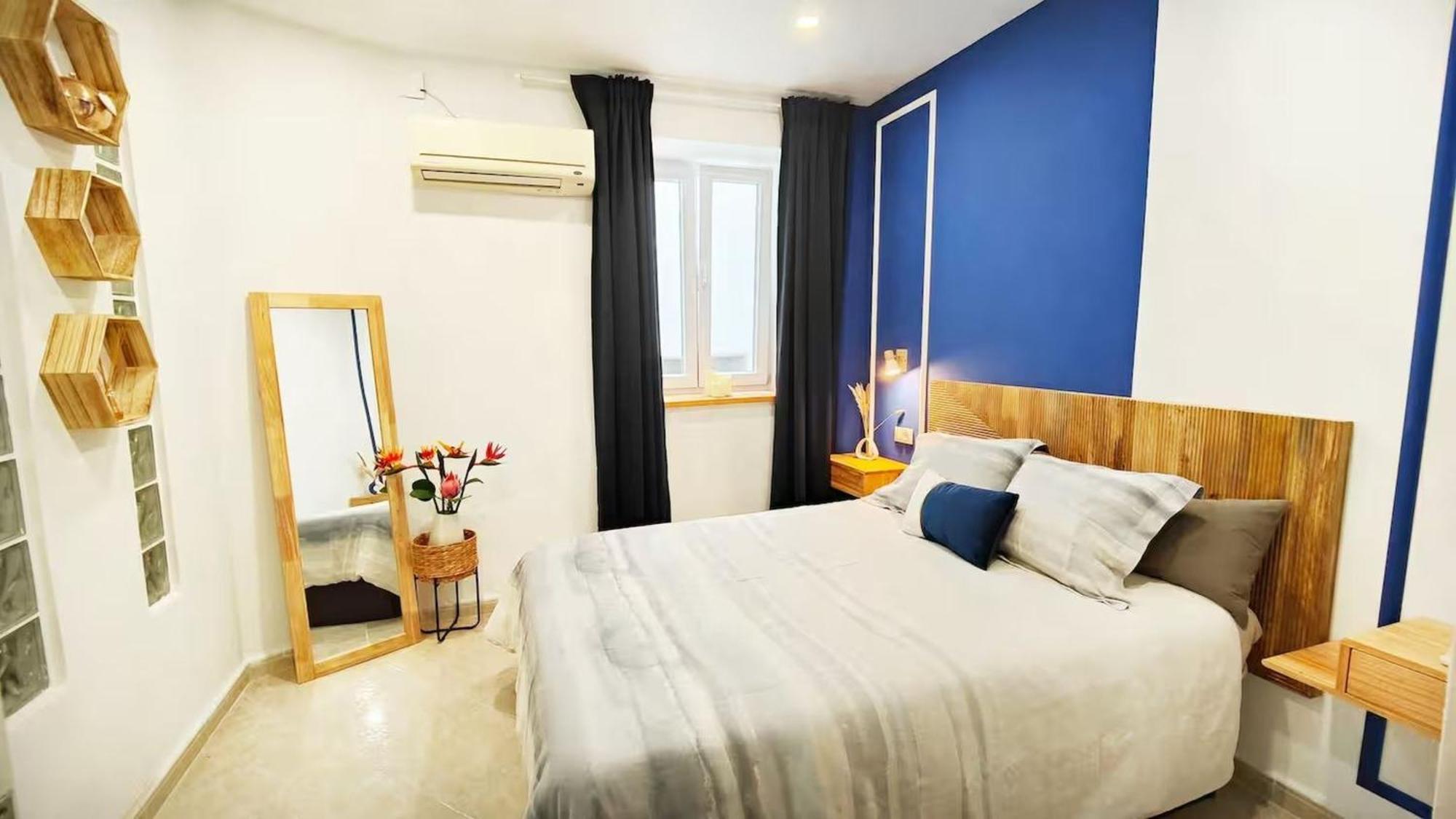 Apartamento Junto A Calle Larios Malaga Exterior photo